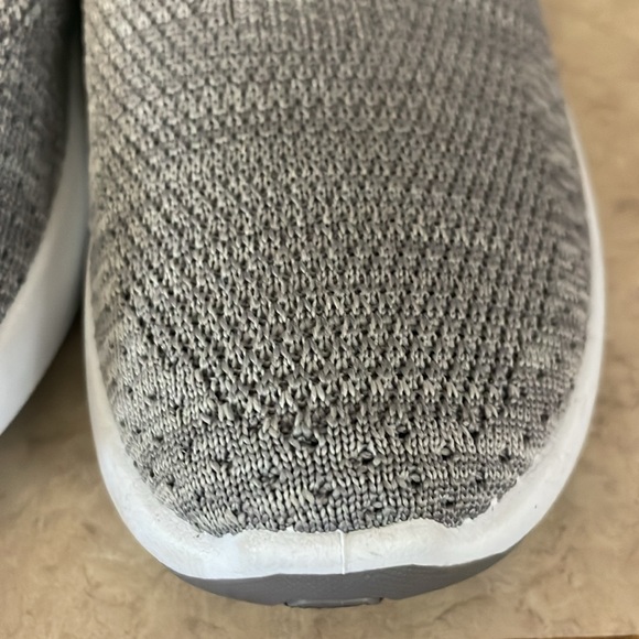 Tommy Bahama Slip on Sneakers - Picture 10 of 10